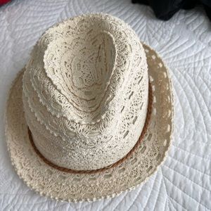 American Eagle Outfitters sun hat
